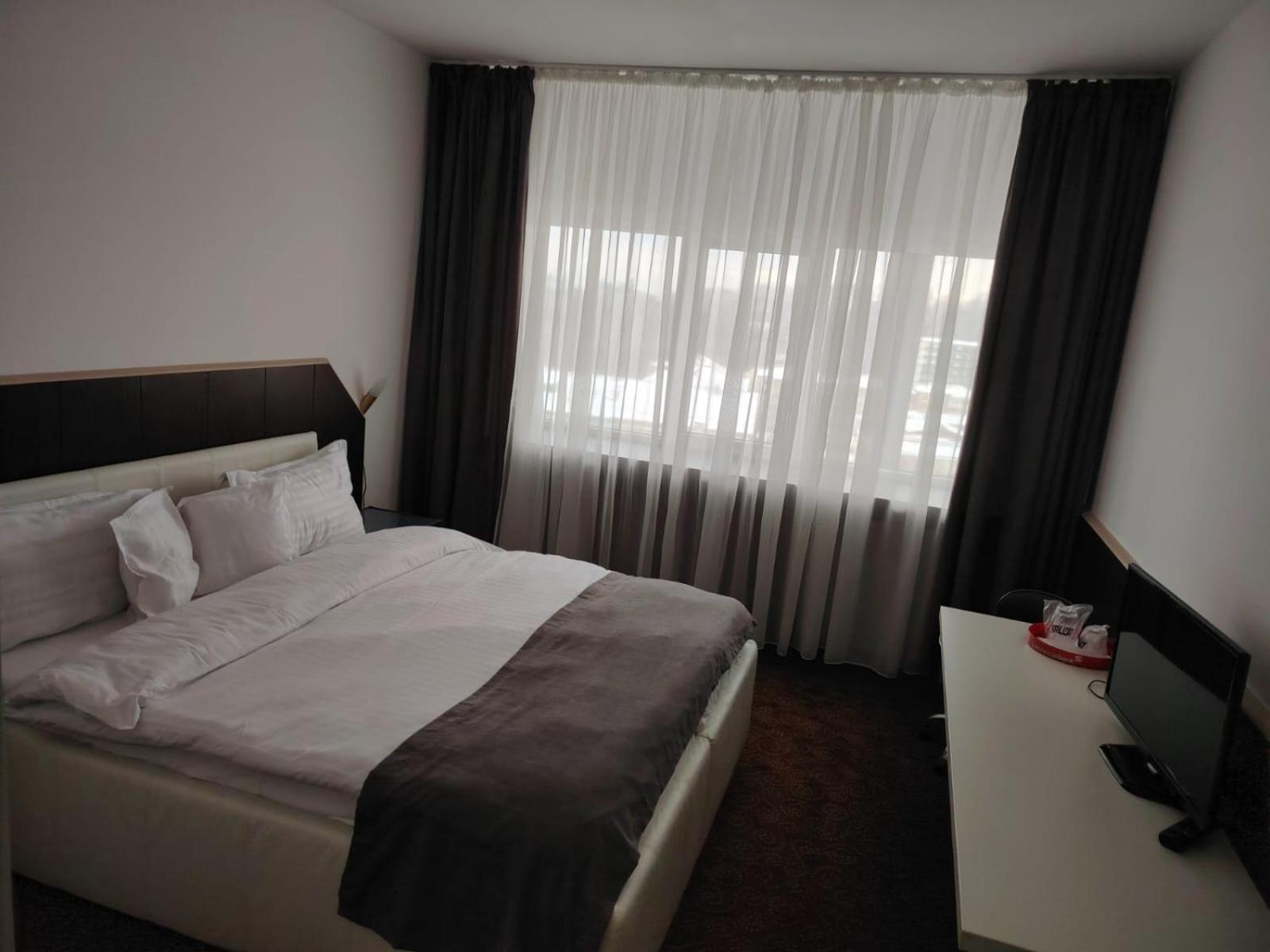 Hotel Bucovina Сучава Экстерьер фото