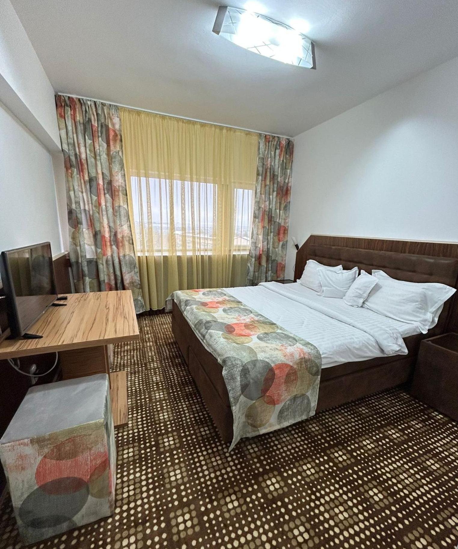 Hotel Bucovina Сучава Экстерьер фото
