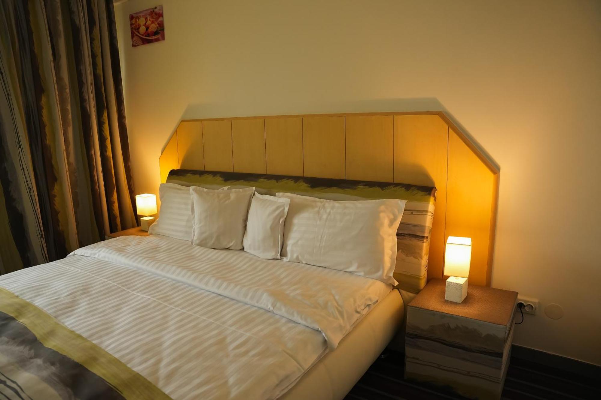 Hotel Bucovina Сучава Экстерьер фото