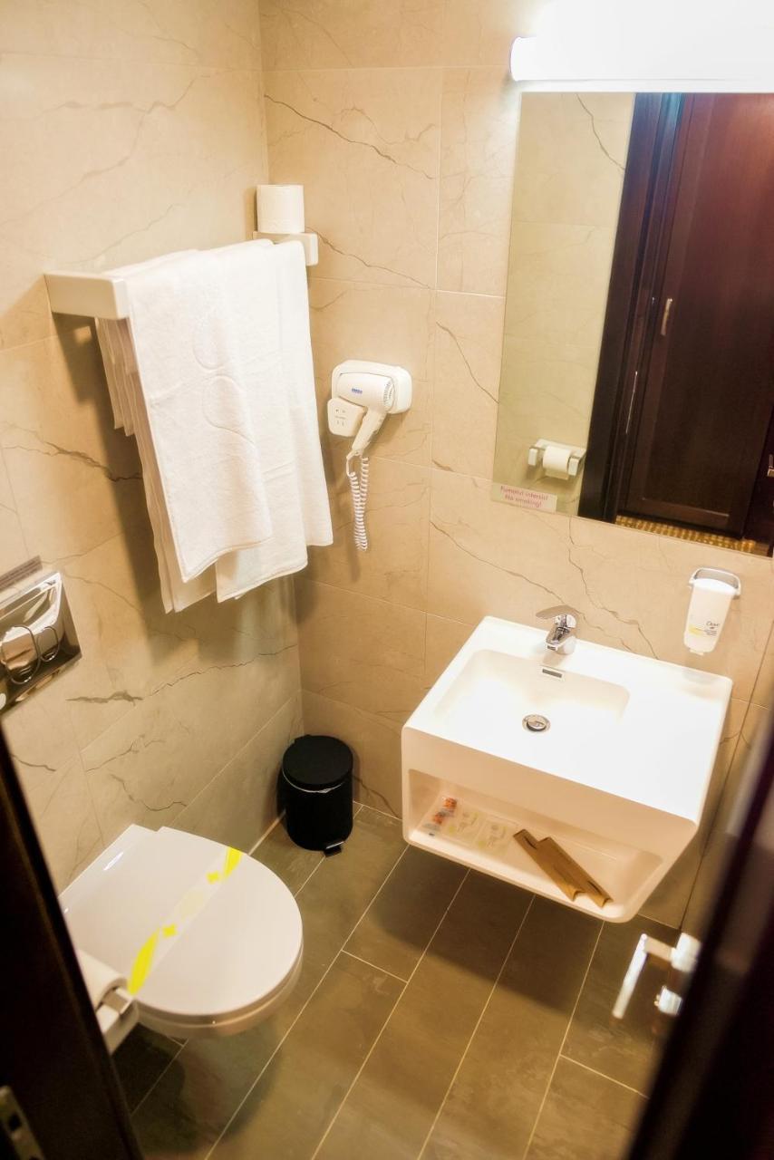 Hotel Bucovina Сучава Экстерьер фото